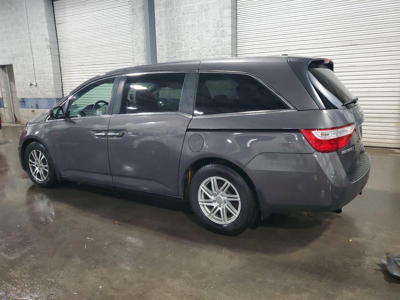 2013 Honda Odyssey Exl - Фото 2