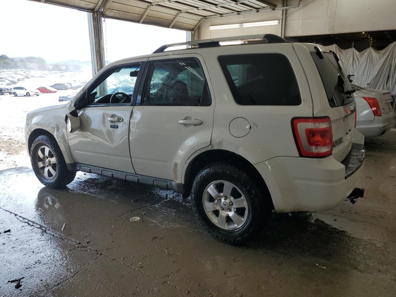 2011 Ford Escape Limited - Фото 2