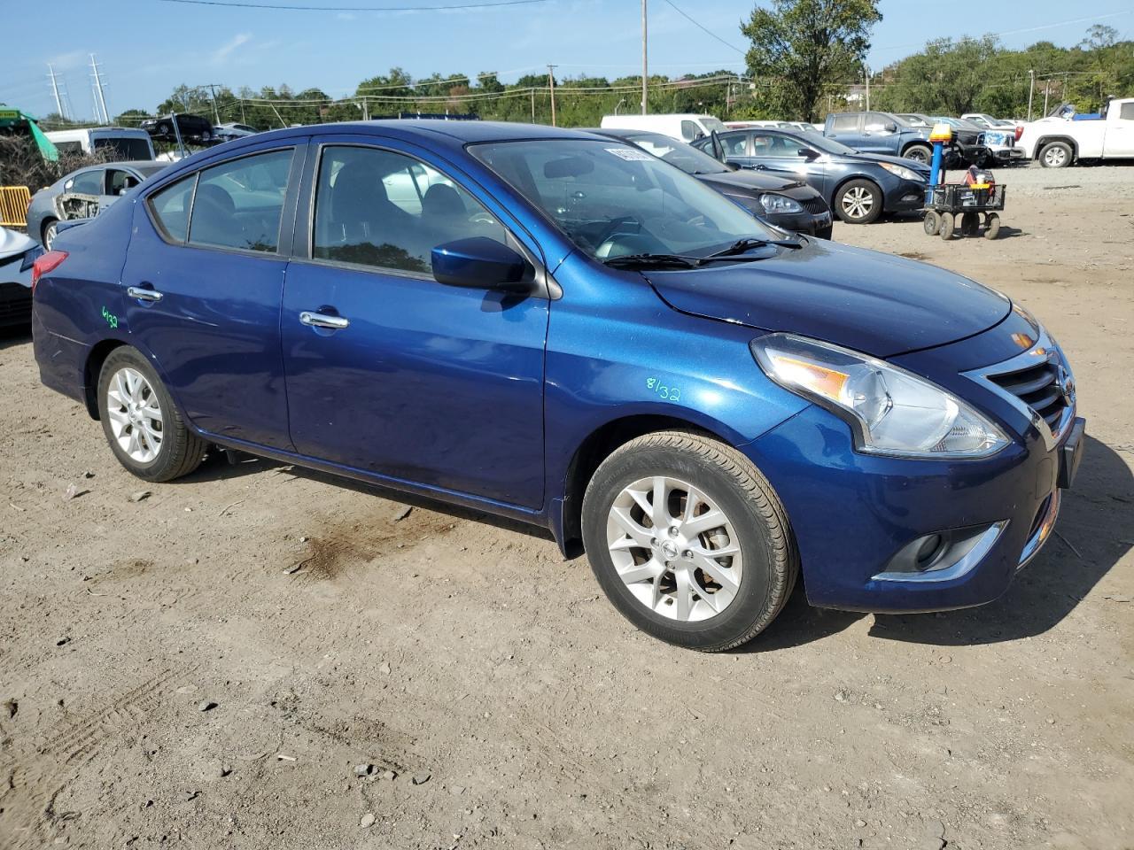 2018 Nissan Versa S - Фото 4