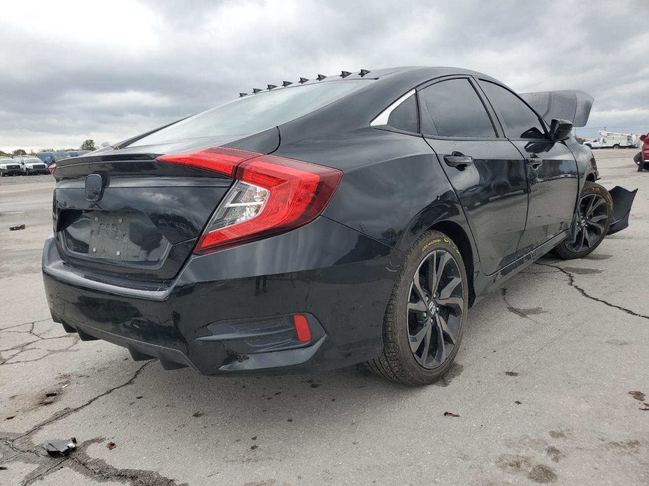 2021 Honda Civic Sport - Фото 3