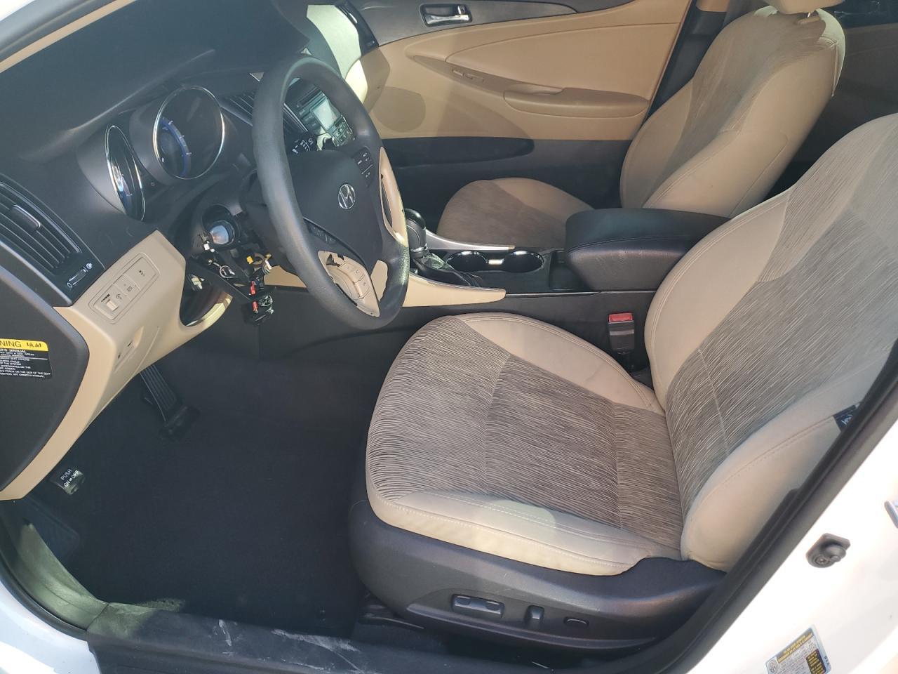 2012 Hyundai Sonata Gls - Image 7