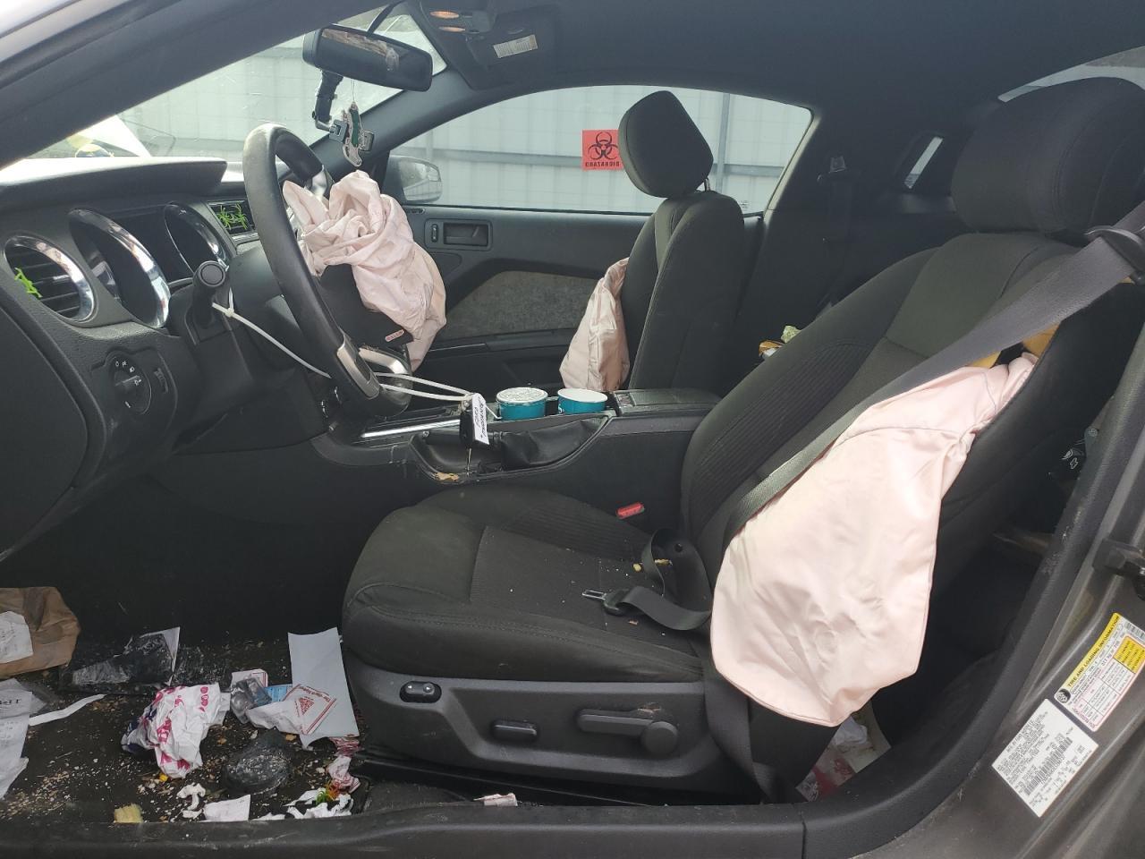 2014 Ford Mustang - Image 7