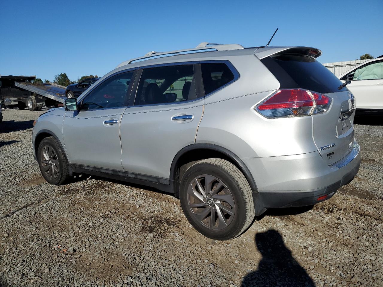 2016 Nissan Rogue S - Image 2