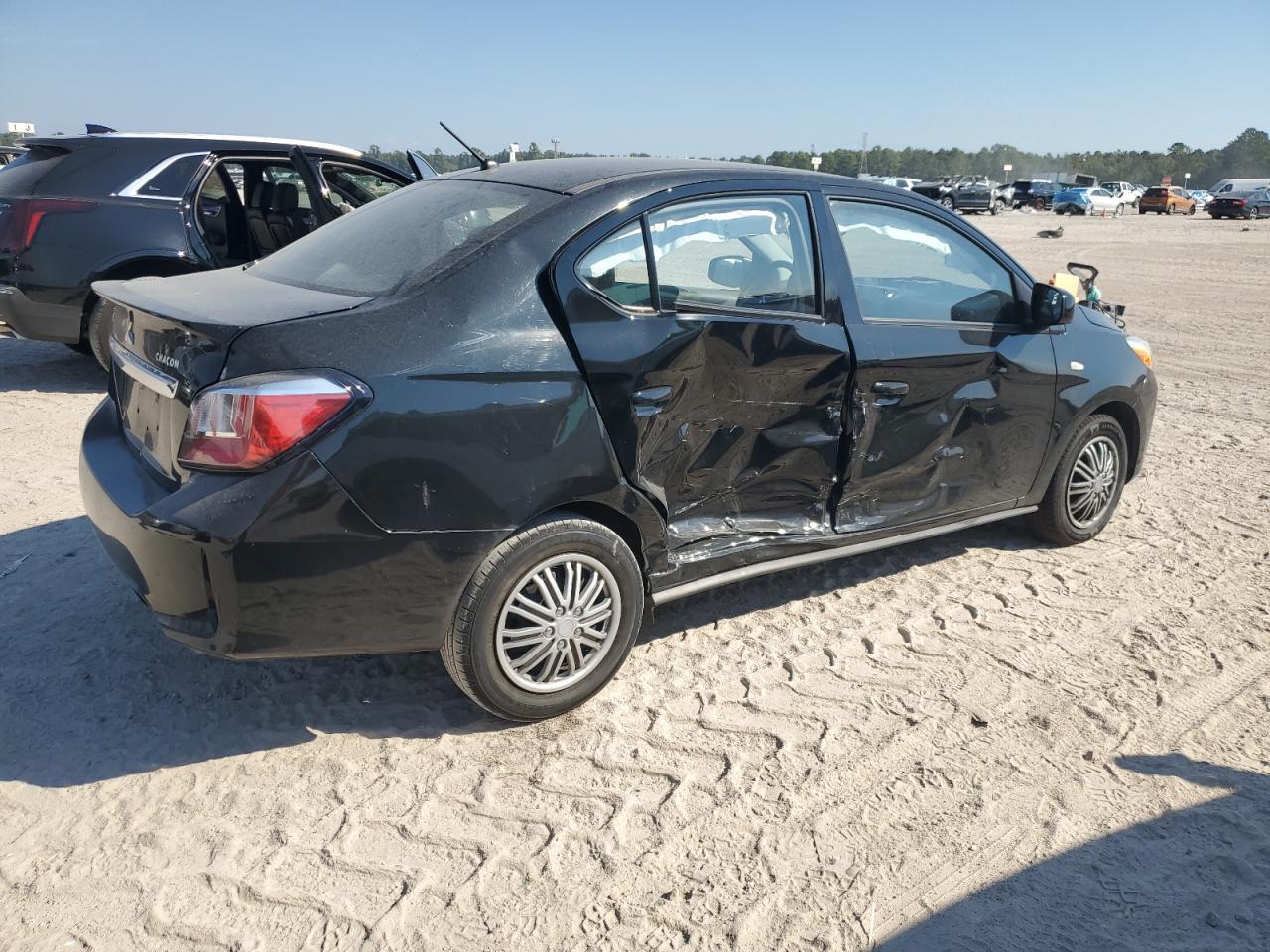 2023 Mitsubishi Mirage G4 Es - Image 3