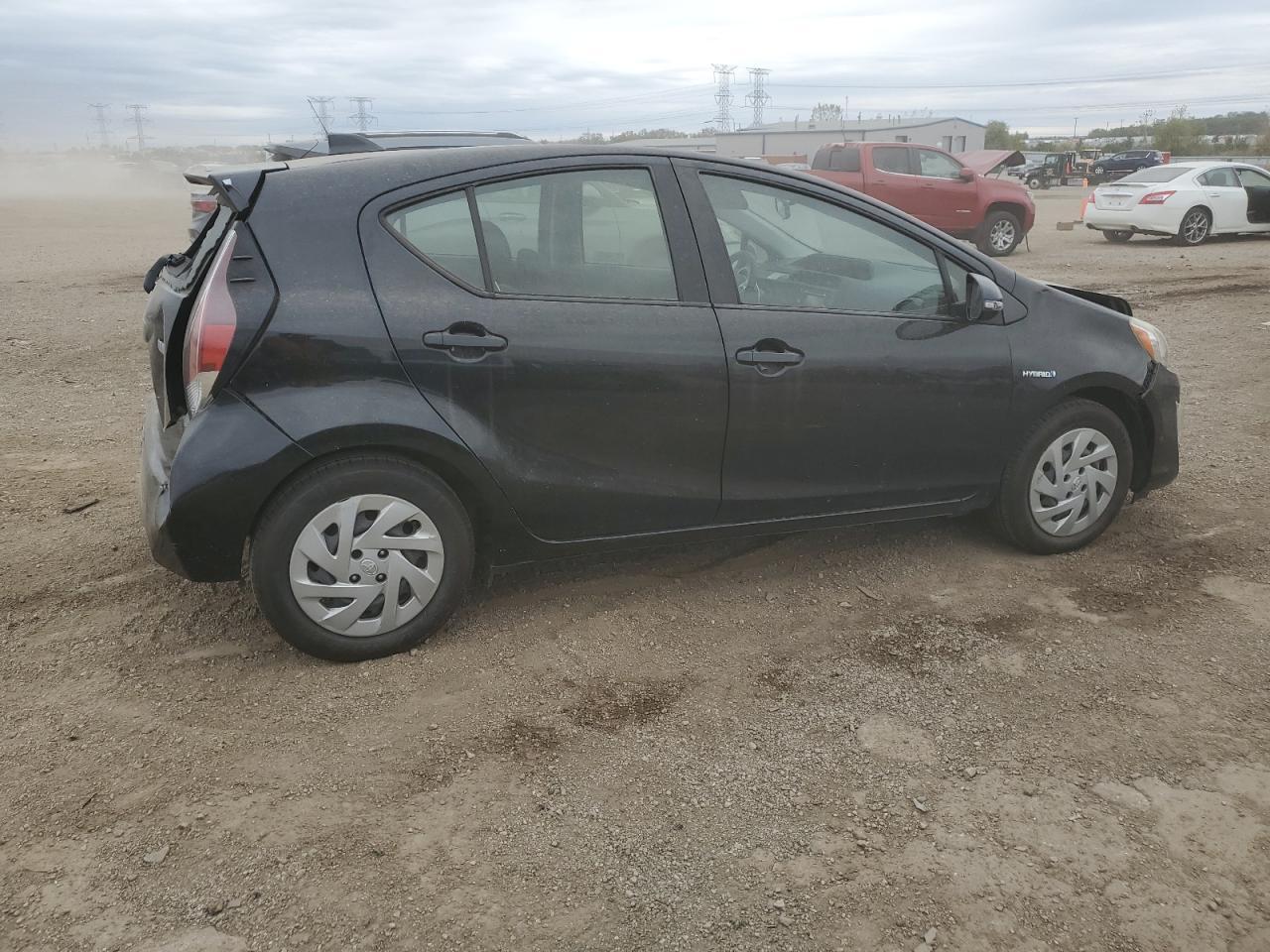 2016 Toyota Prius C Two - Image 3