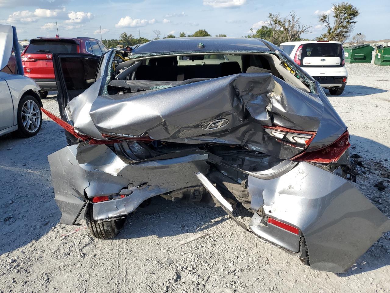 2019 Hyundai Accent Se - Фото 6