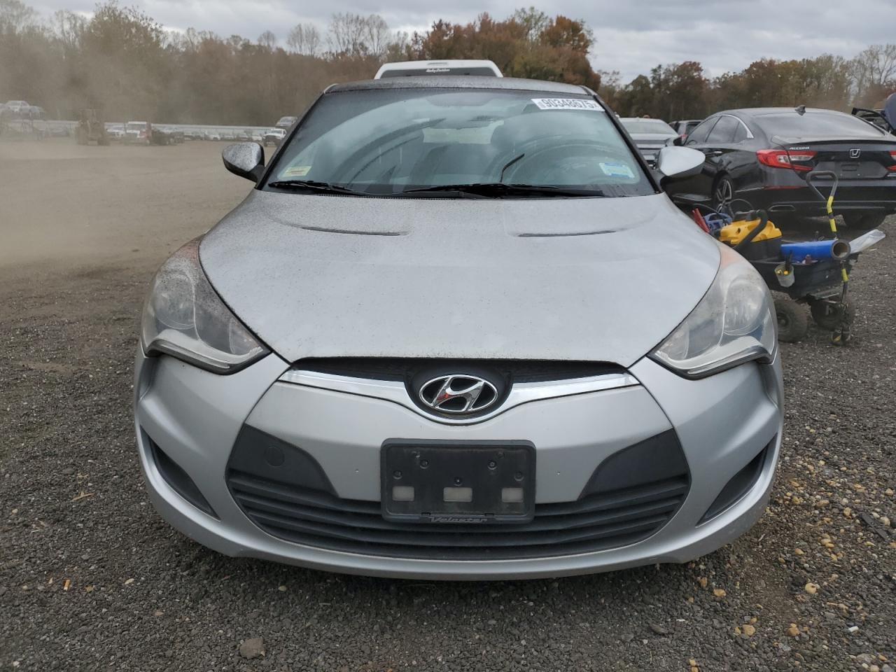 2015 Hyundai Veloster - Фото 5