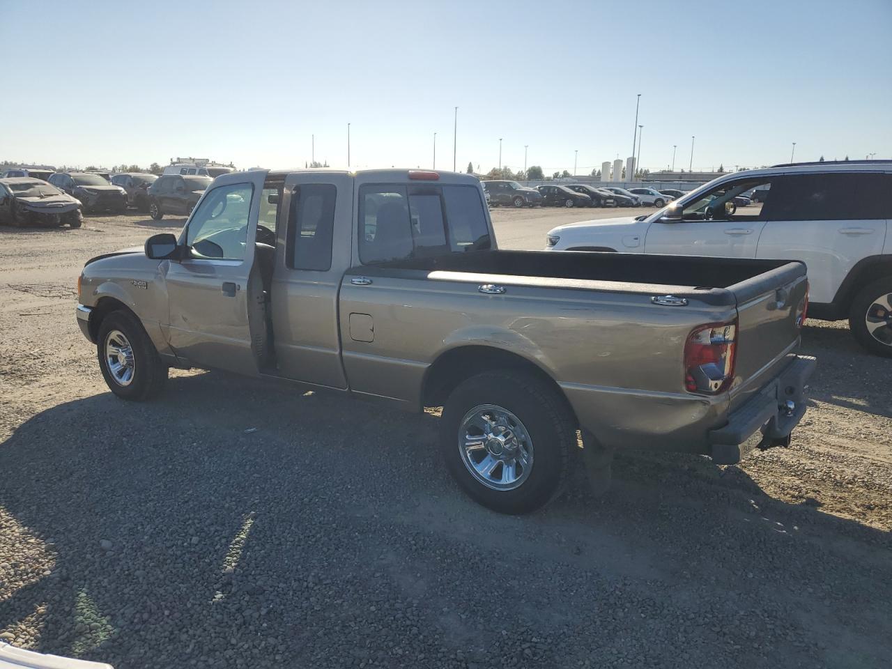 2003 Ford Ranger Super Cab - Image 2