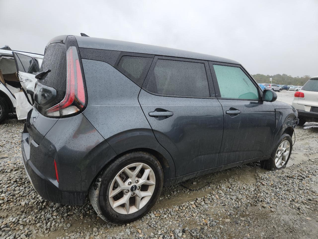 2024 Kia Soul Lx - Image 3