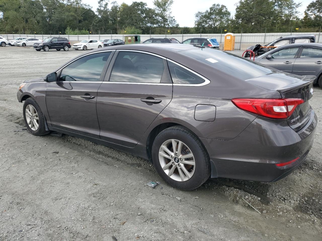 2017 Hyundai Sonata Se - Фото 2