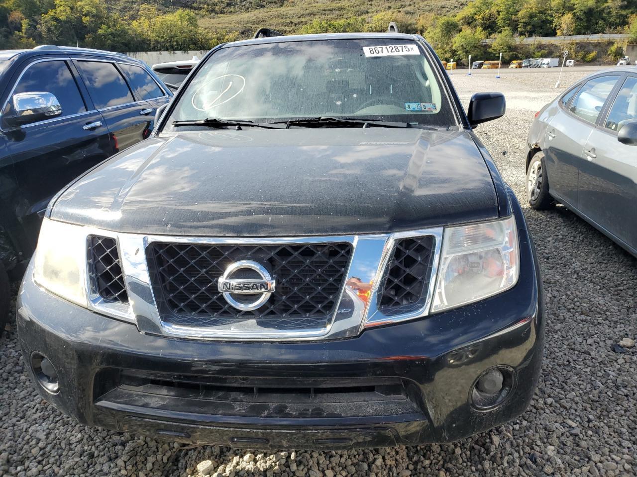 2012 Nissan Pathfinder S - Image 5