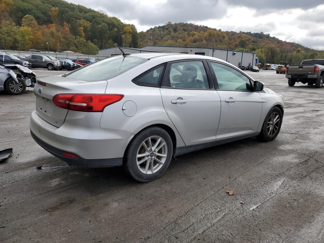 2016 Ford Focus Se - Image 3