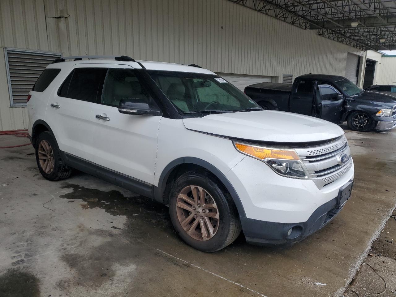 2014 Ford Explorer Xlt - Фото 4