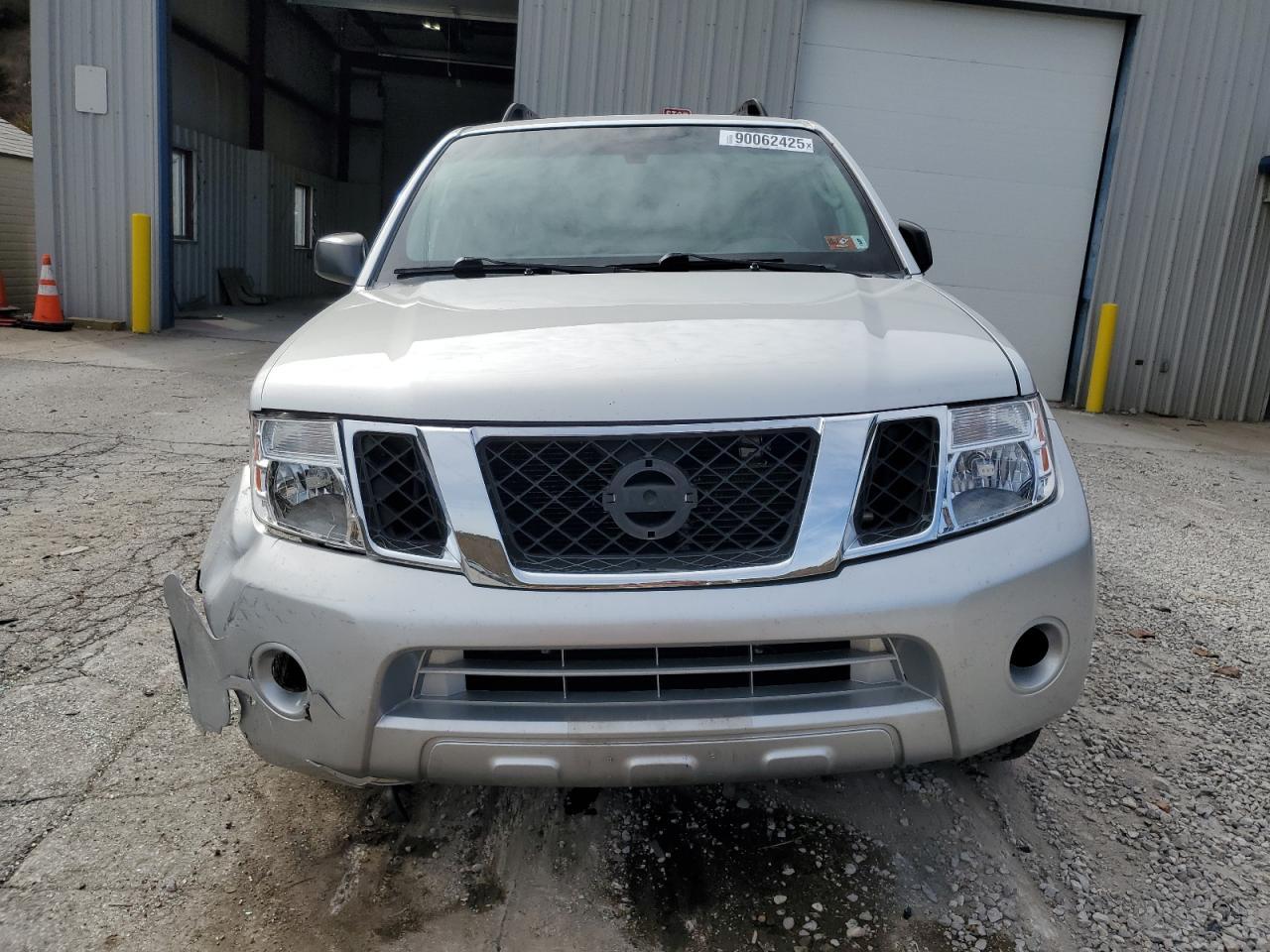 2009 Nissan Pathfinder S - Image 5