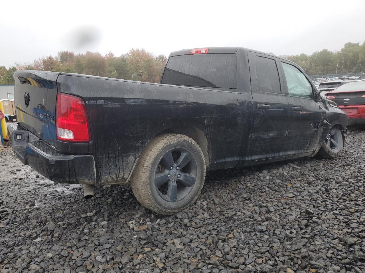 2019 Ram 1500 Classic Tradesman - Image 3
