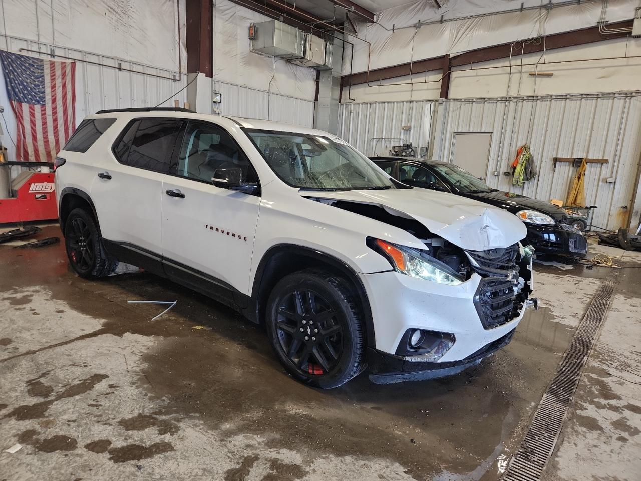 2019 Chevrolet Traverse Premier - Image 4