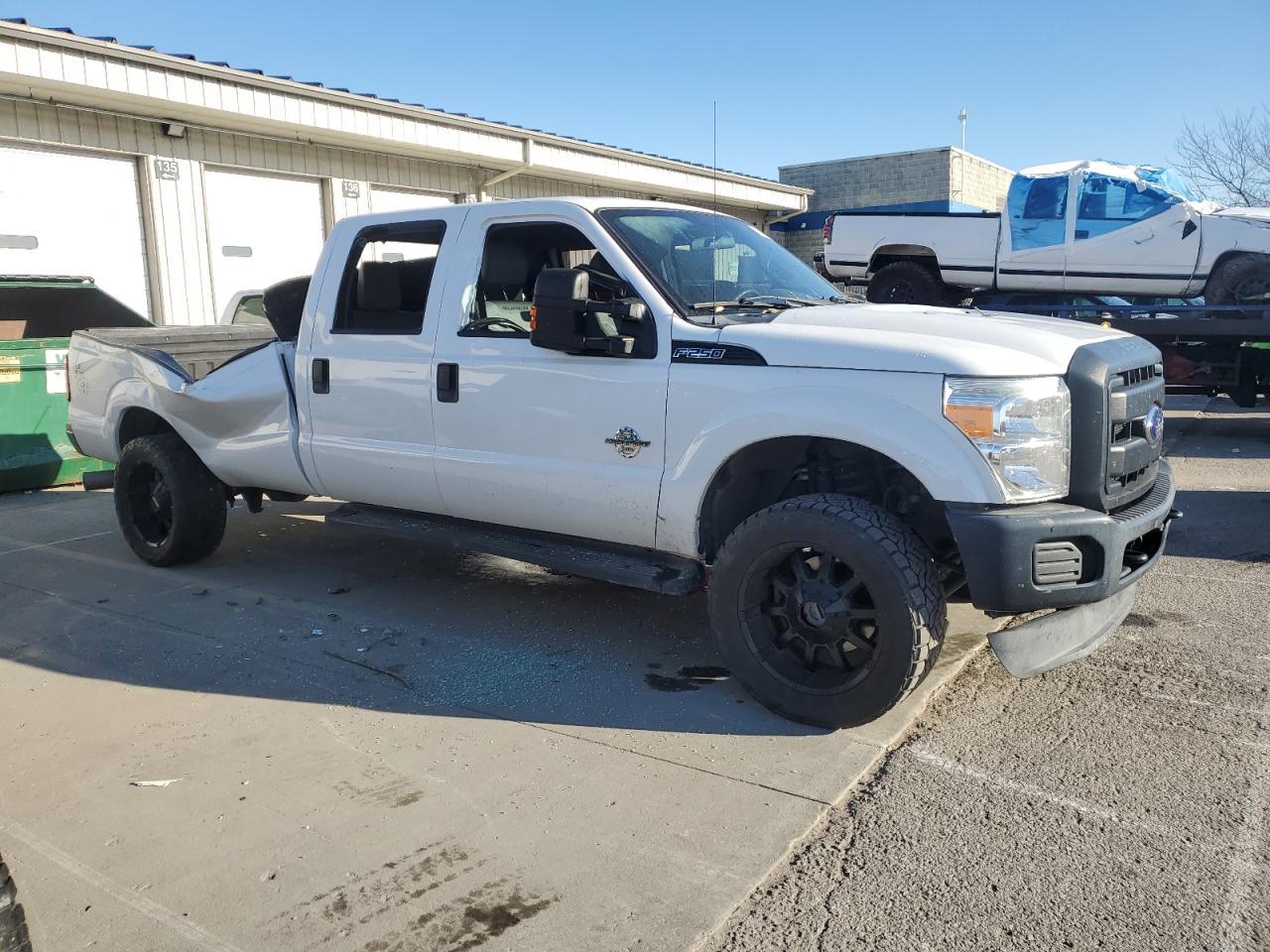 2016 Ford F250 Super Duty - Фото 4