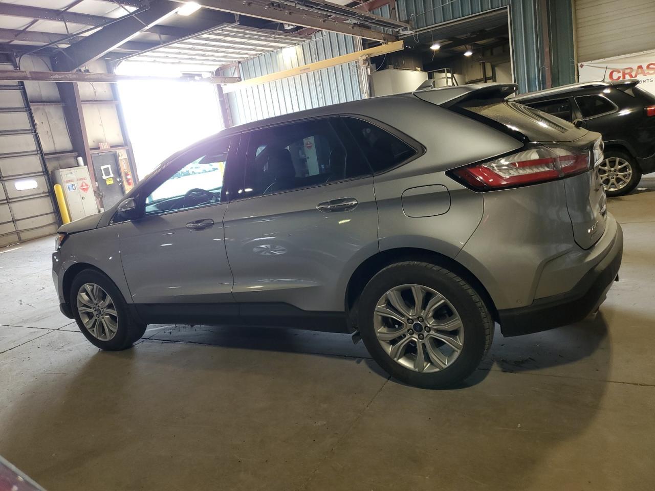 2020 Ford Edge Titanium - Фото 2