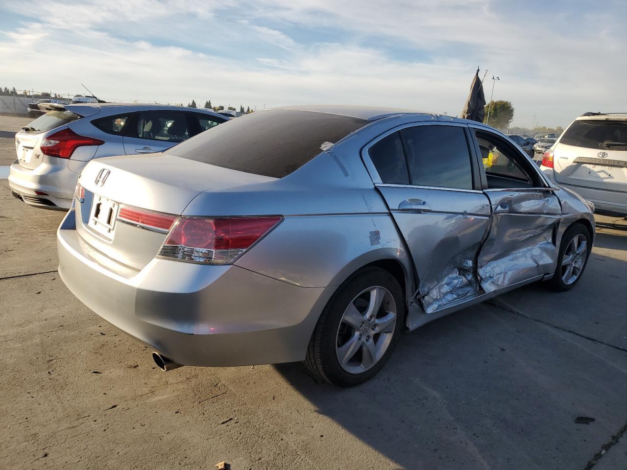 2012 Honda Accord - Фото 3