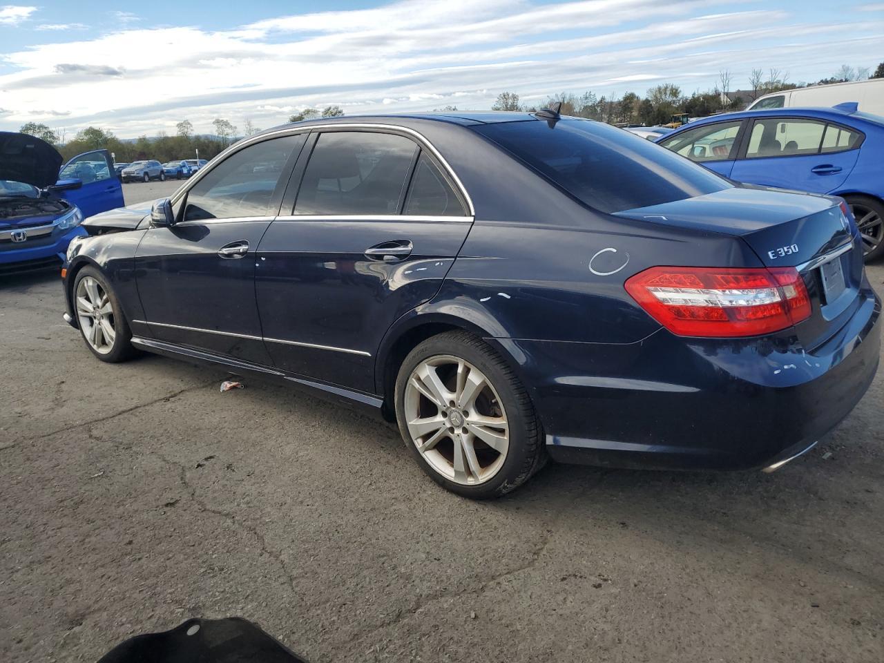 2013 Mercedes-Benz E 350 4Matic - Фото 2