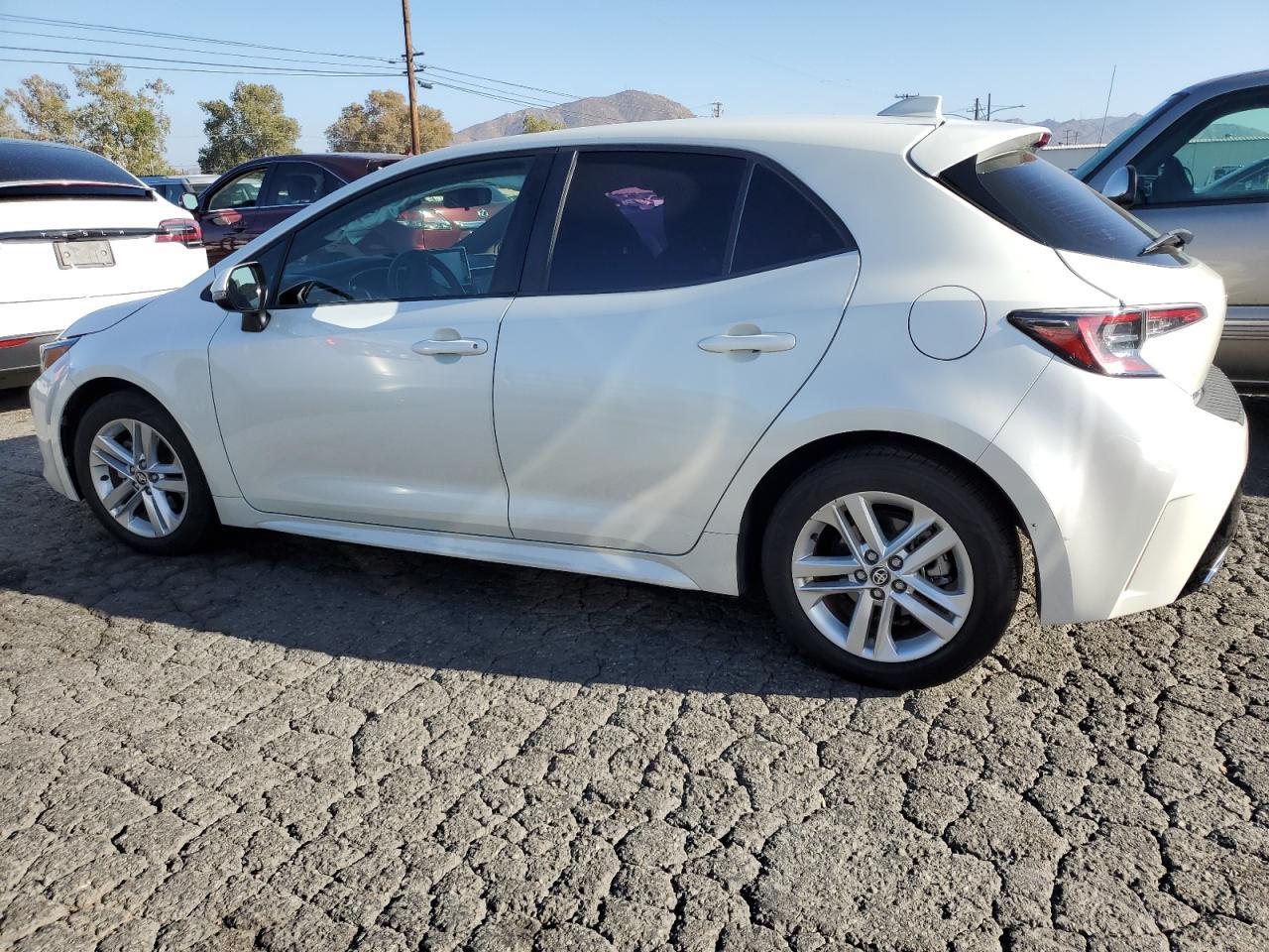 2019 Toyota Corolla Hatchback Se - Фото 2
