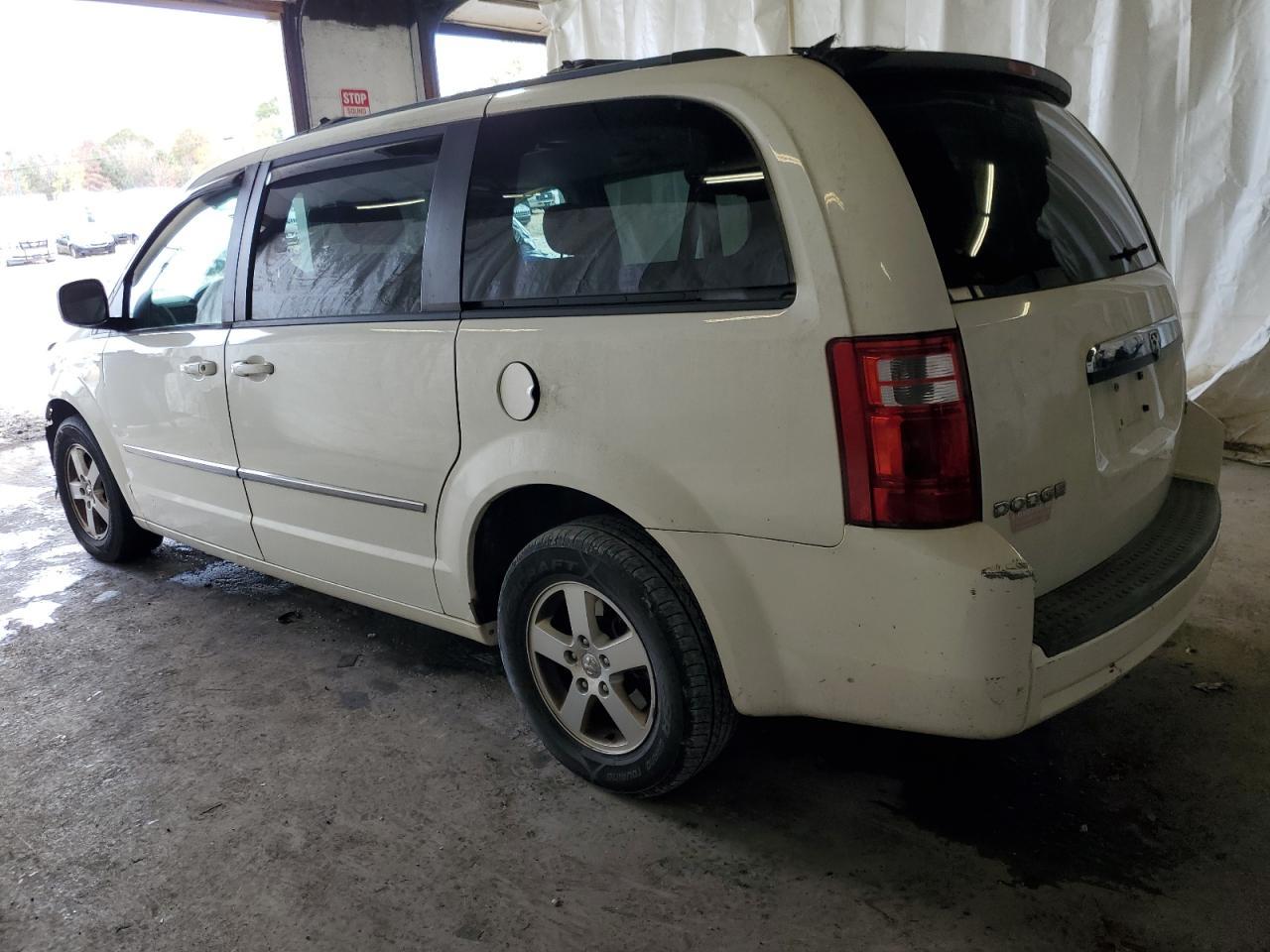 2010 Dodge Grand Caravan Sxt - Фото 2