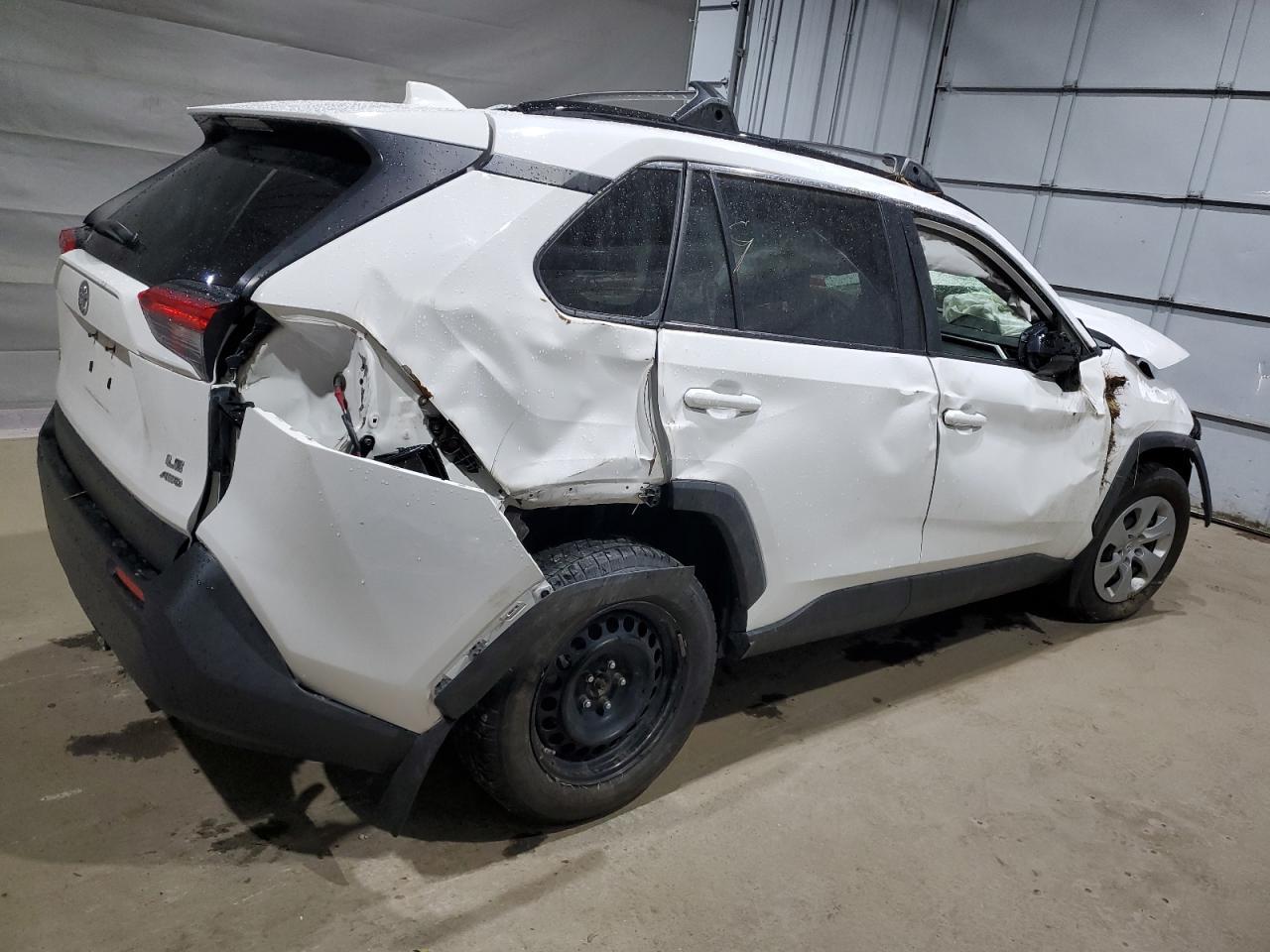 2019 Toyota Rav4 Le - Image 3