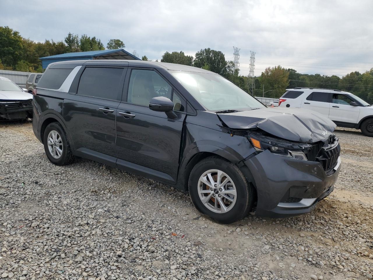 2024 Kia Carnival Lx - Image 4