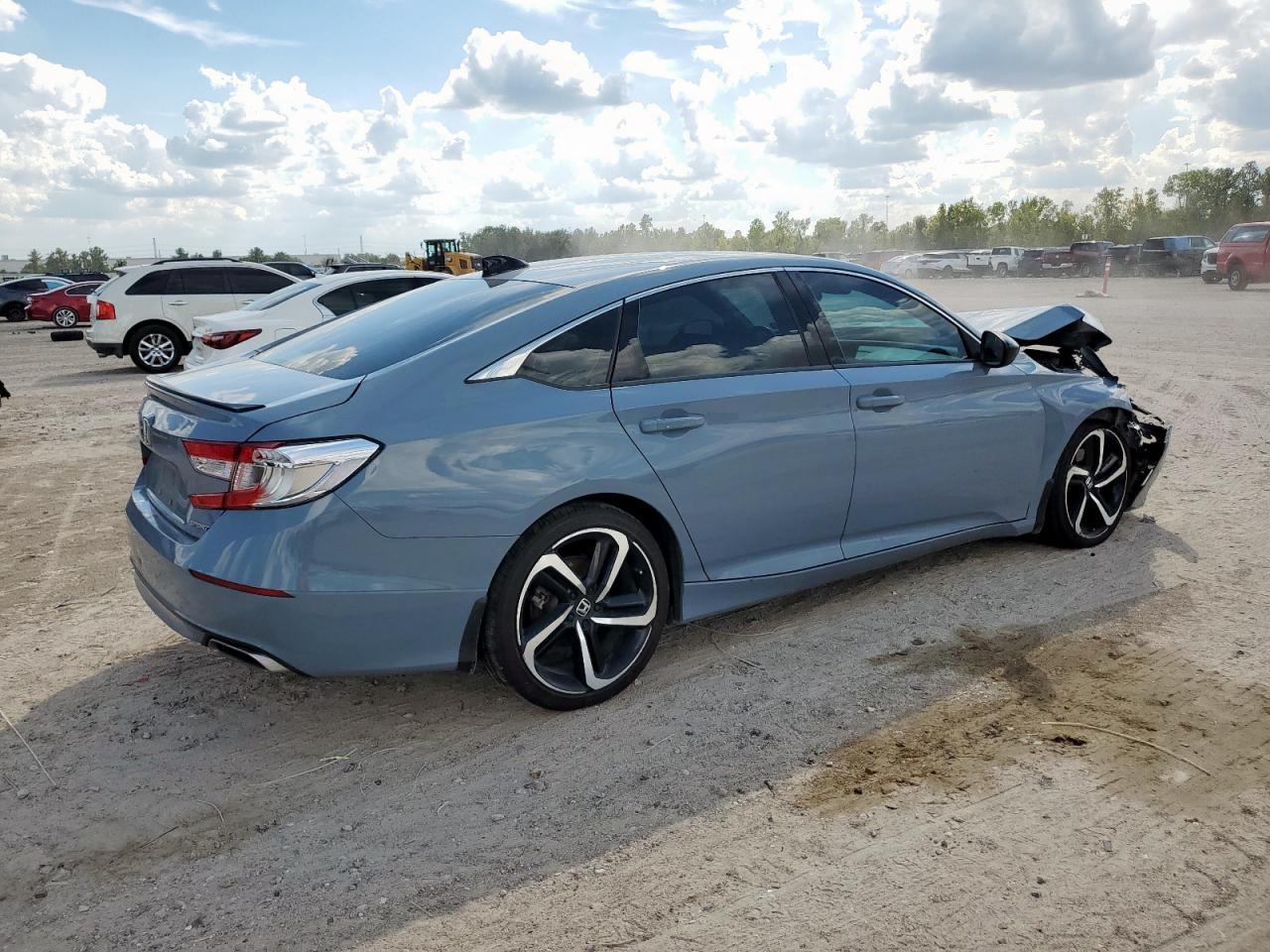2022 Honda Accord Sport - Фото 3