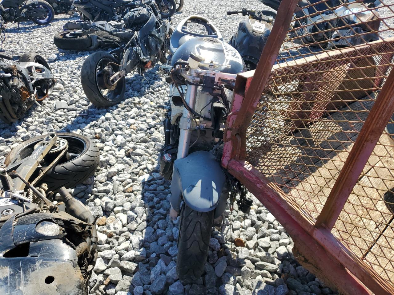 1999 Suzuki Tl1000 R - Фото 2