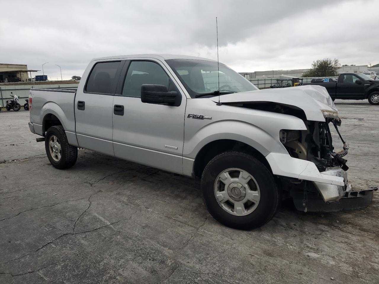 2013 Ford F150 Supercrew - Image 4