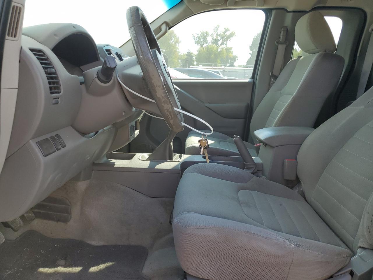 2015 Nissan Frontier S - Фото 7