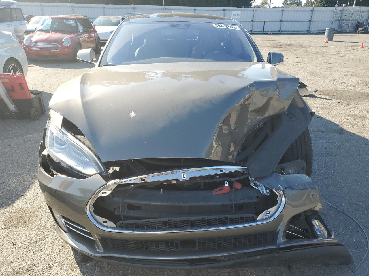 2015 Tesla Model S 60 - Image 5
