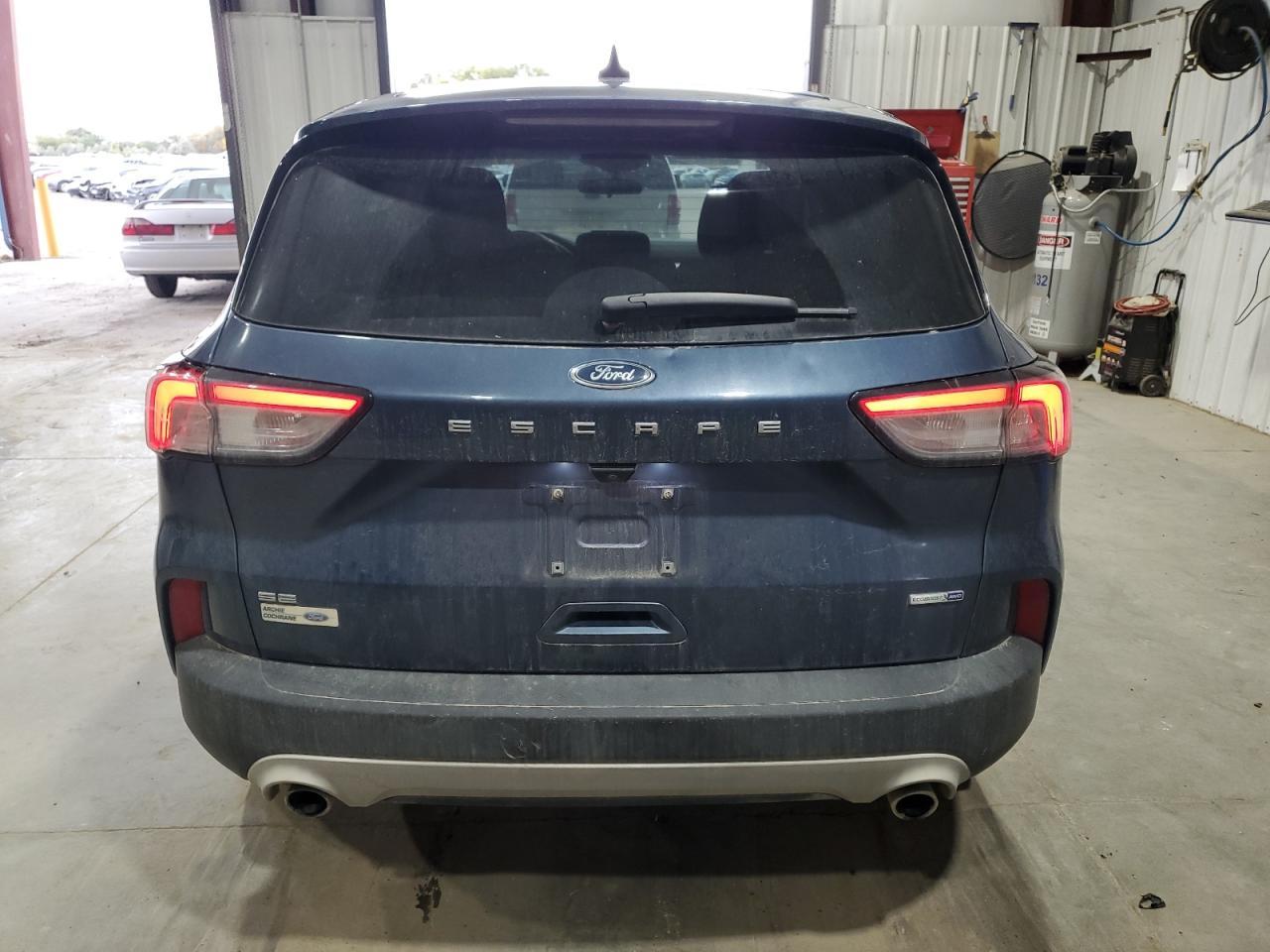2020 Ford Escape Se - Image 6