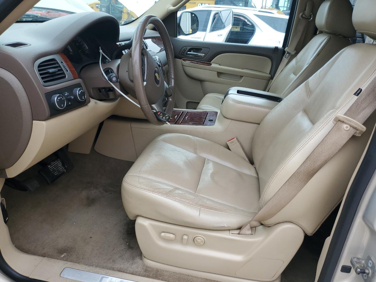 2010 Chevrolet Suburban K1500 Ltz - Фото 7