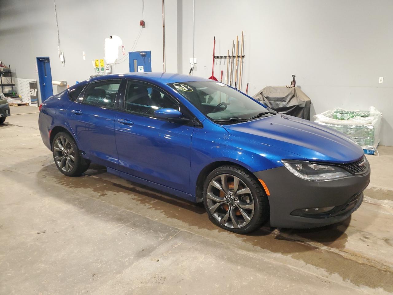 2015 Chrysler 200 S - Фото 4