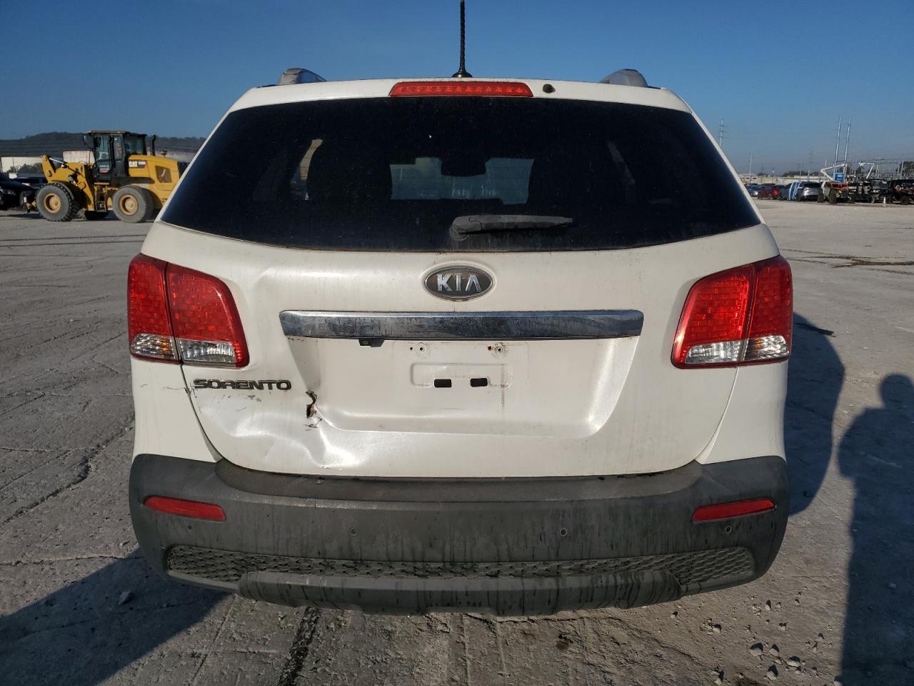 2011 Kia Sorento Base - Фото 6