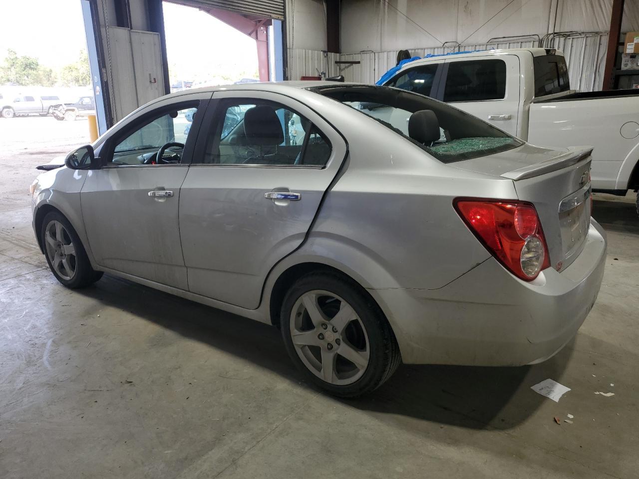 2014 Chevrolet Sonic Ltz - Фото 2