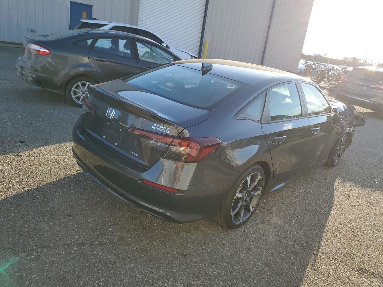 2025 Honda Civic Sport - Фото 3