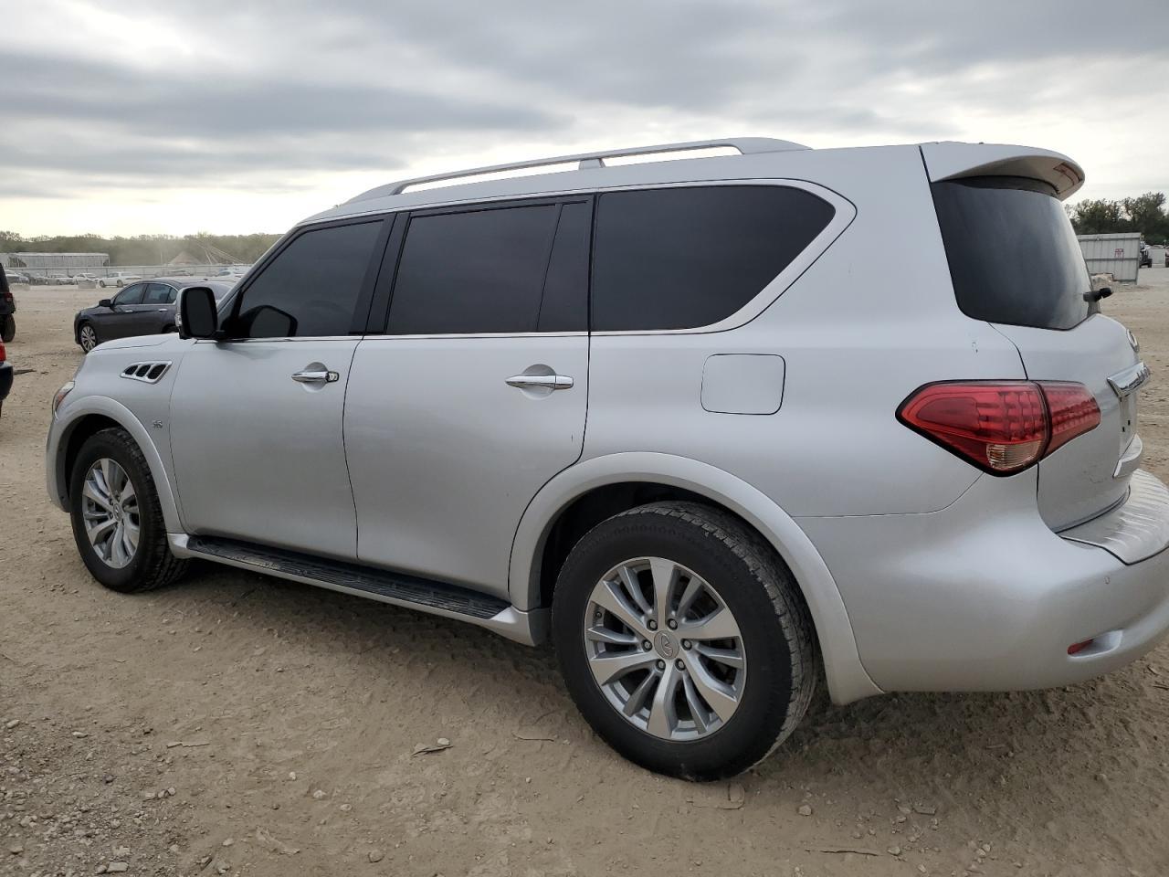 2015 Infiniti Qx80 - Image 2