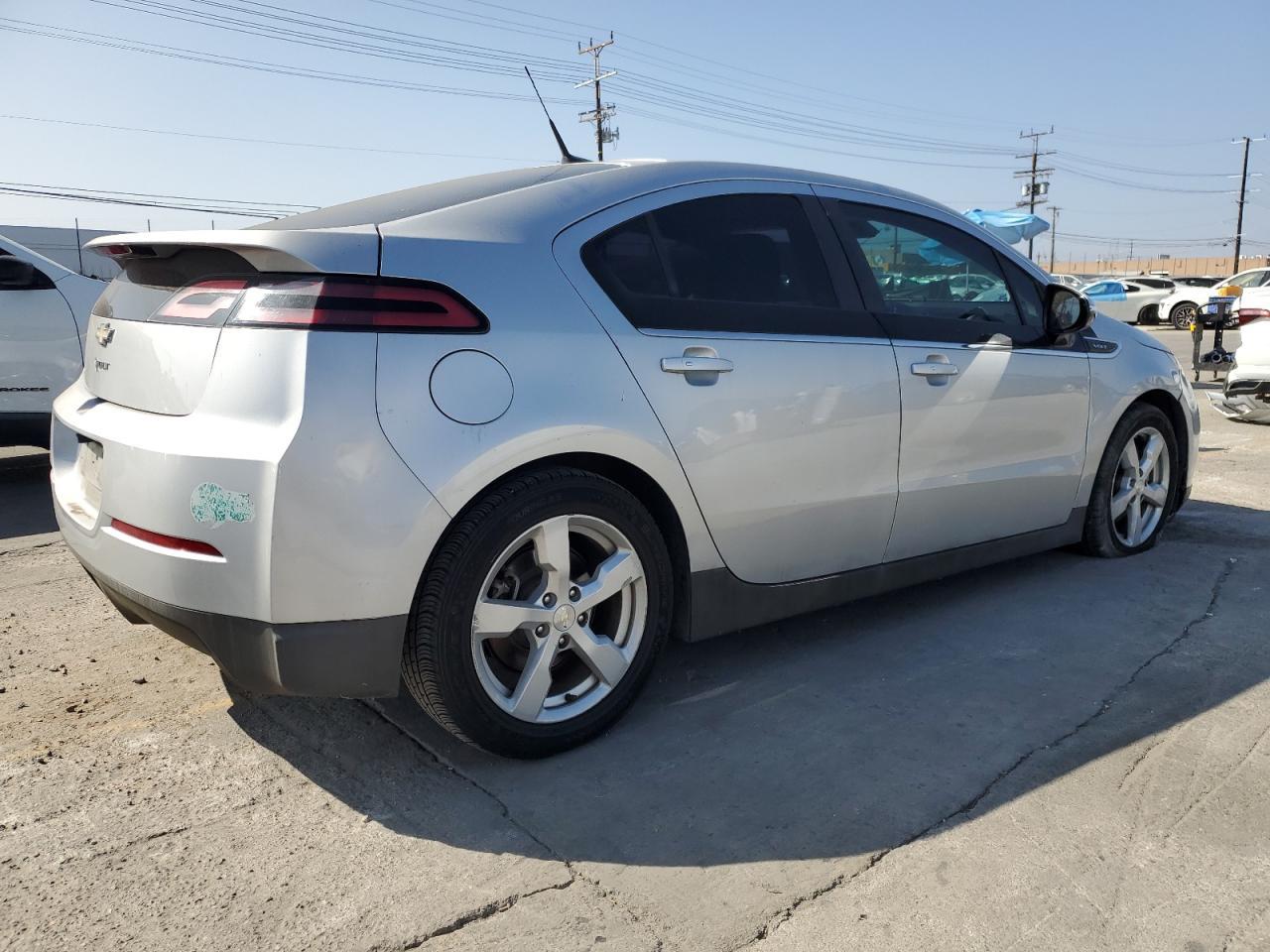 2014 Chevrolet Volt - Фото 3