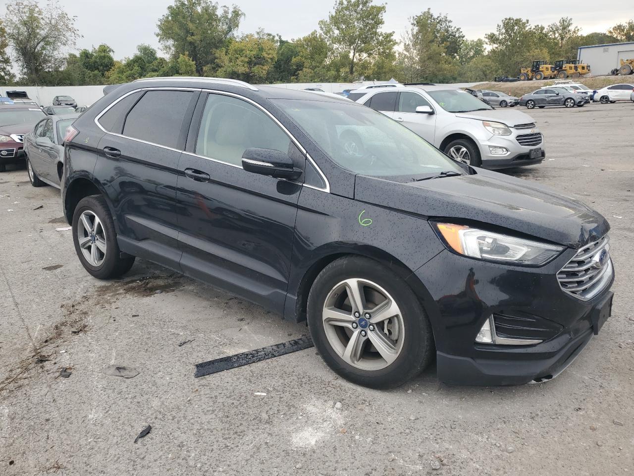 2019 Ford Edge Sel - Фото 4
