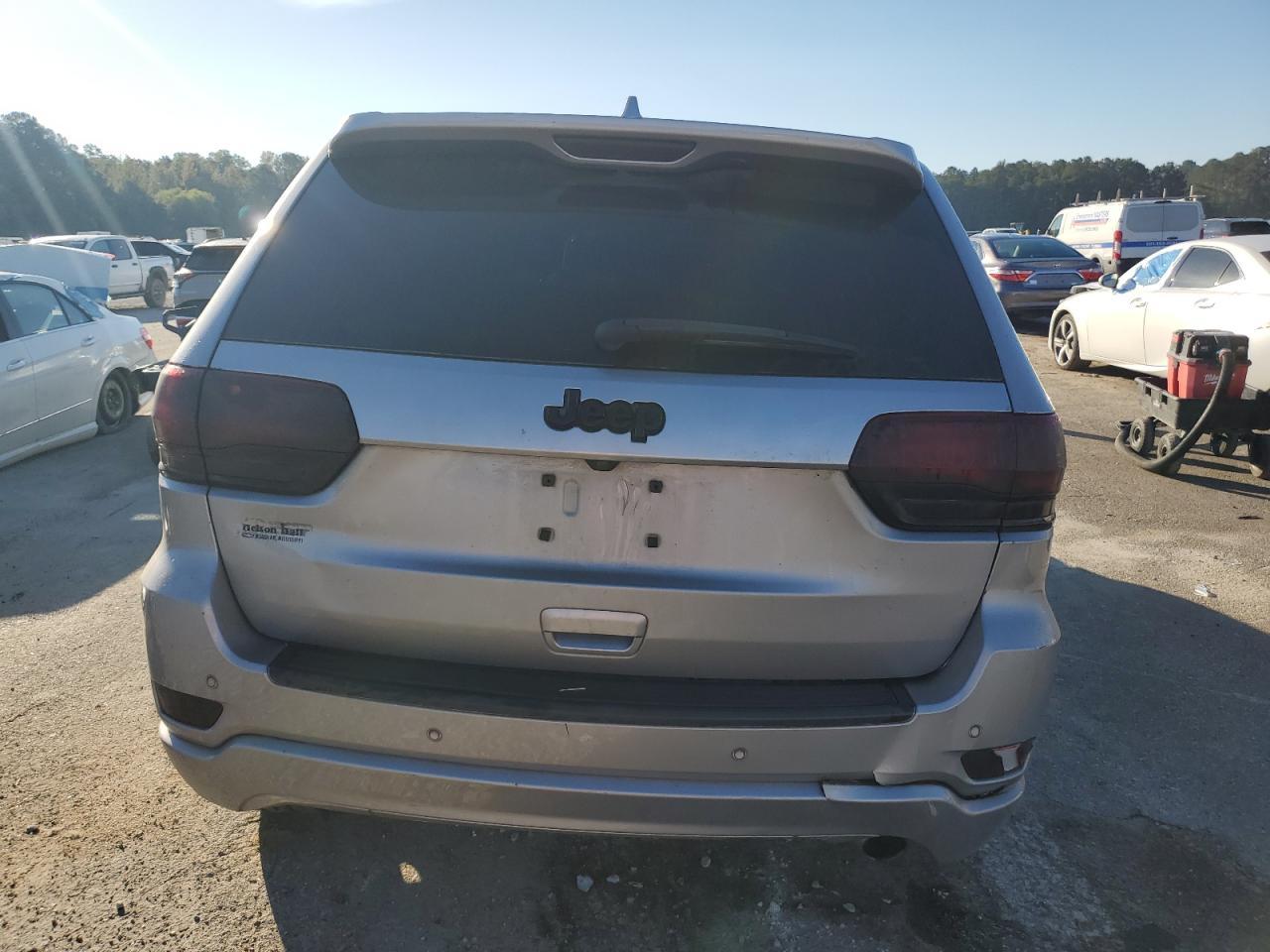 2018 Jeep Grand Cherokee Laredo - Фото 6