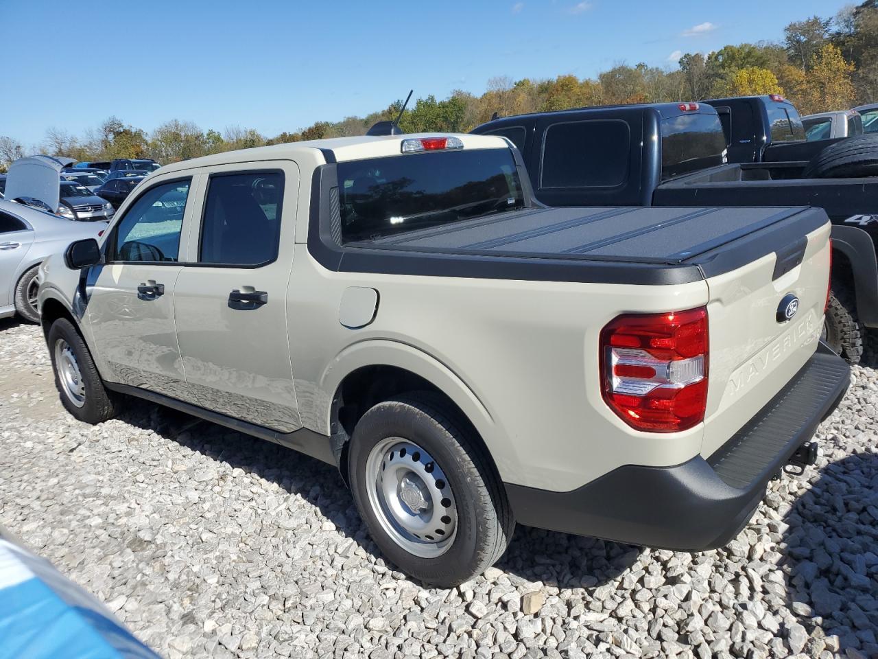 2025 Ford Maverick Xl - Image 2