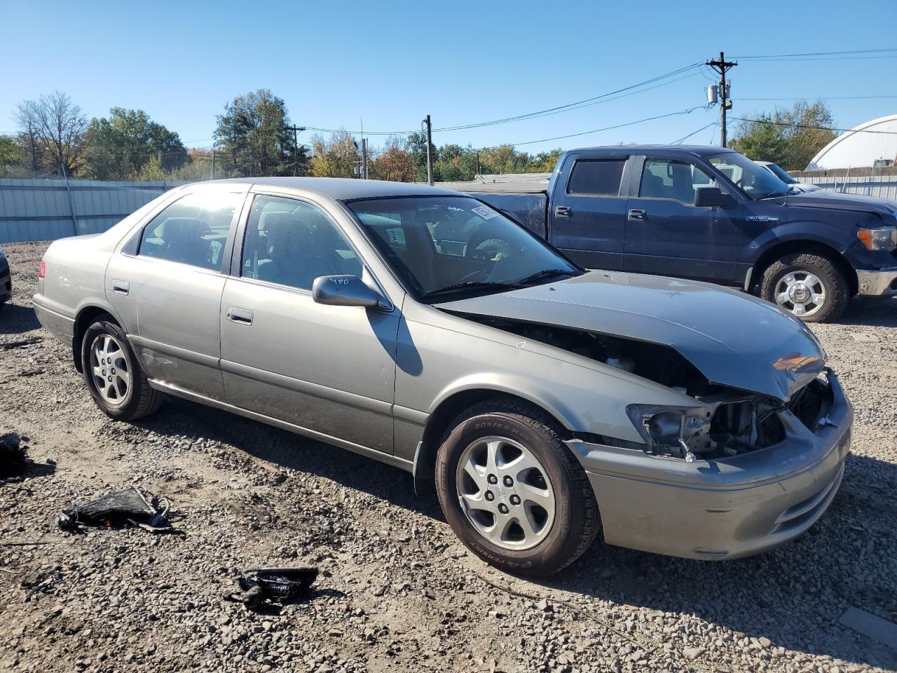 2001 Toyota Camry Ce - Фото 4