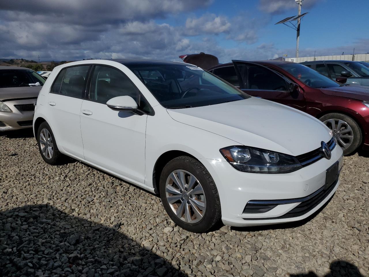 2021 Volkswagen Golf - Фото 4