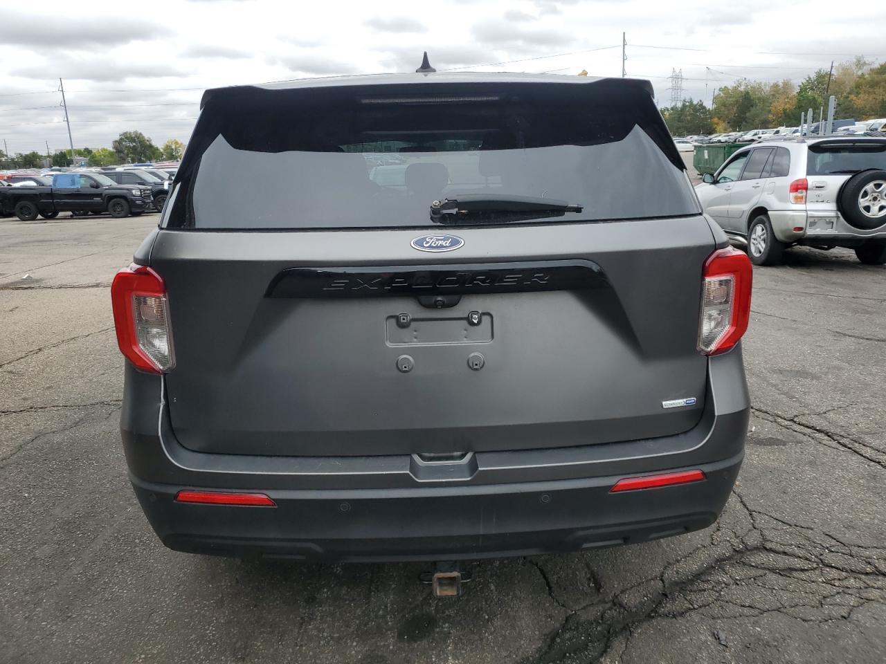 2020 Ford Explorer - Image 6