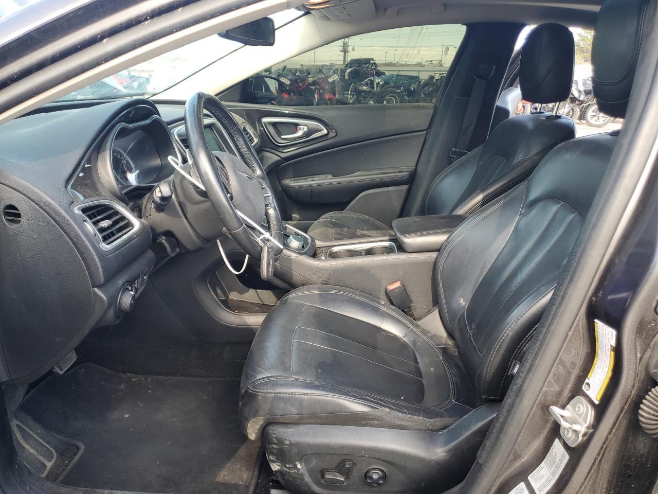 2016 Chrysler 200 C - Image 7