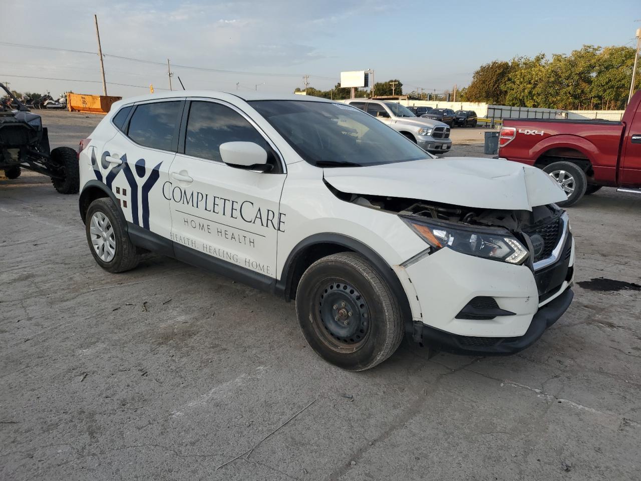 2020 Nissan Rogue Sport S - Фото 4