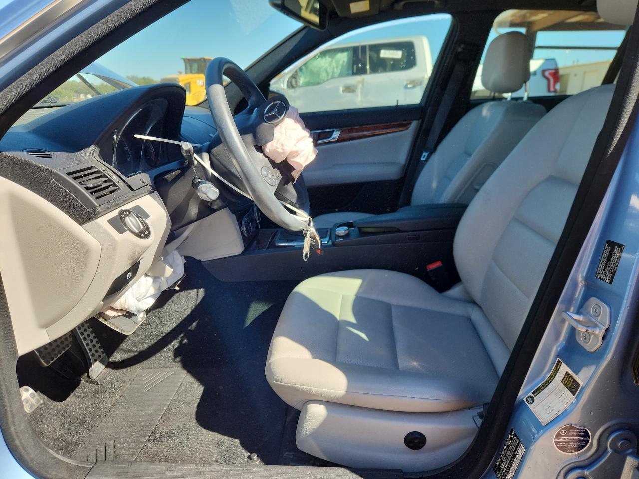 2010 Mercedes-Benz C 300 - Фото 7